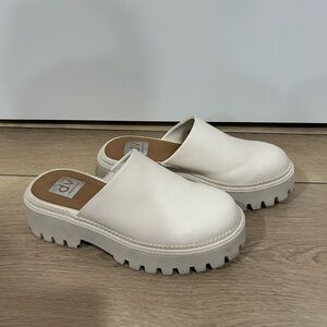 dolce vita white chunky slip on clogs size 6